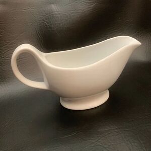 Cordon Bleu White Ceramic 8 Inch Gravy Sauce Serving Boat Micro Dishwasher Used